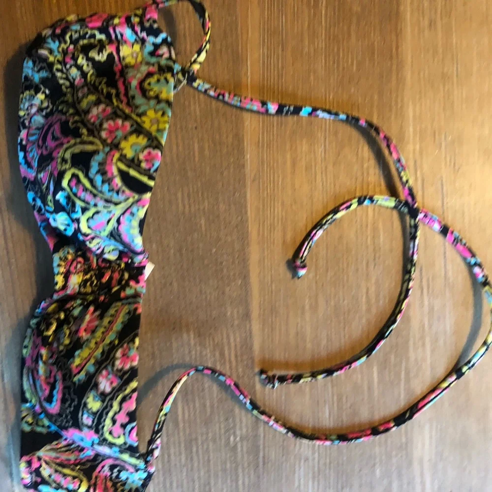 Victoria’s Secret Two Piece Bikini - Picture 5 of 8